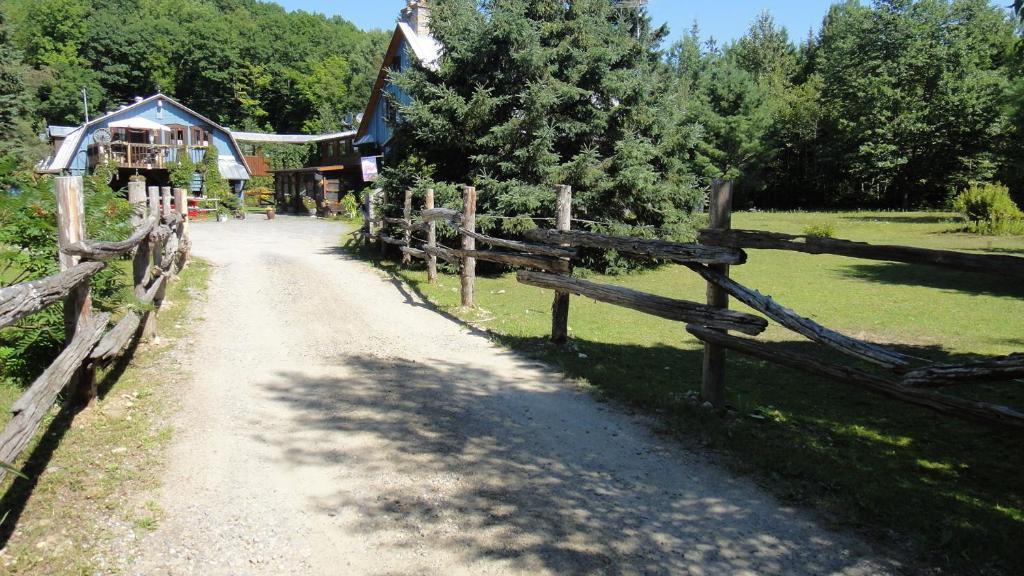 Auberge Le Cheval Bleu Saint-Alphonse-Rodriguez Luaran gambar